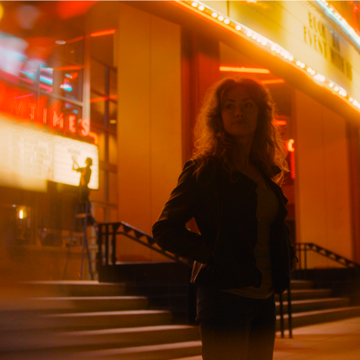 Compression Diopter effect showing a sharp central subject and blurred surroundings