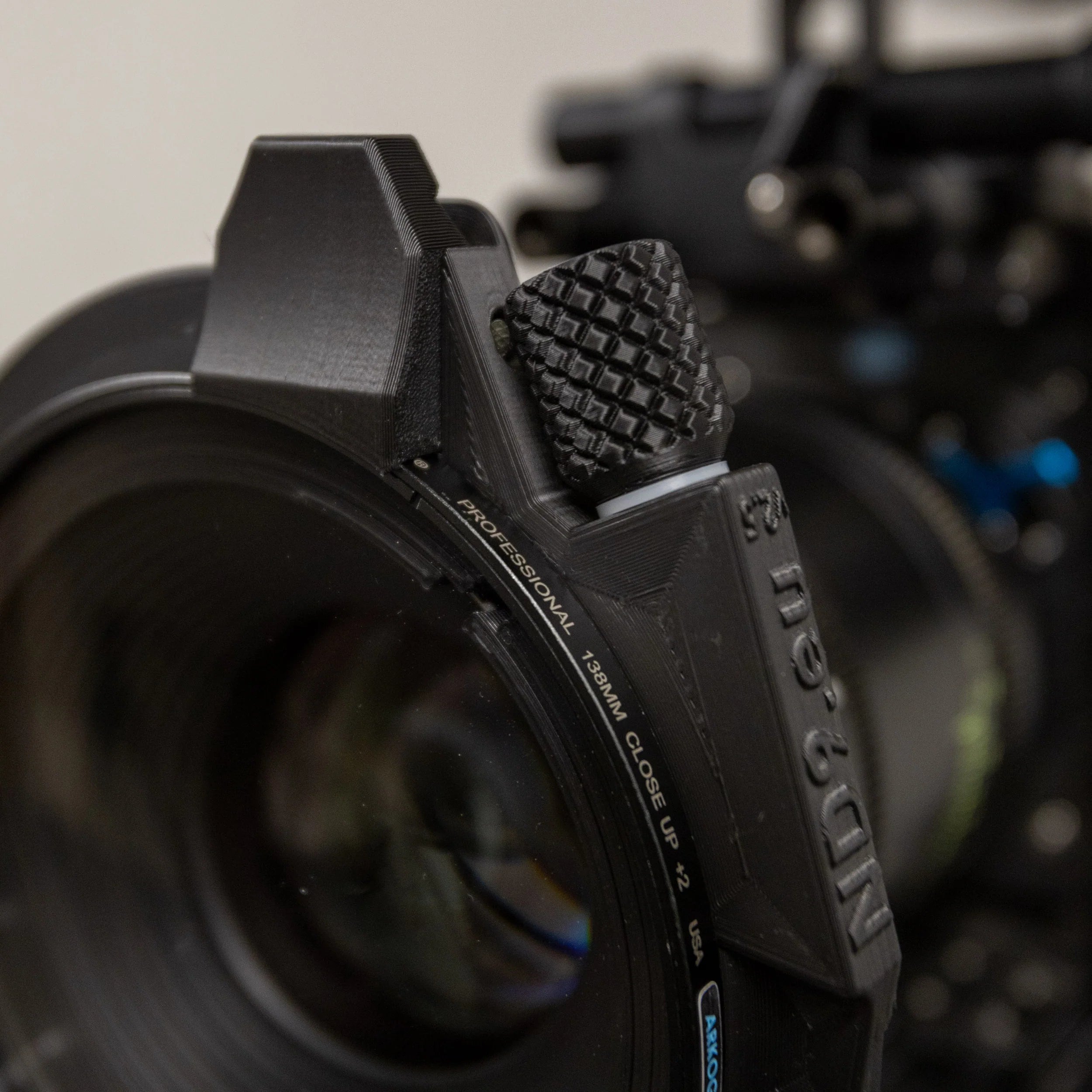 nd9eu_138mmDiopterAdapter Arri Signature 2.webp__PID:02a76c05-1e77-404a-859c-7f462950f255